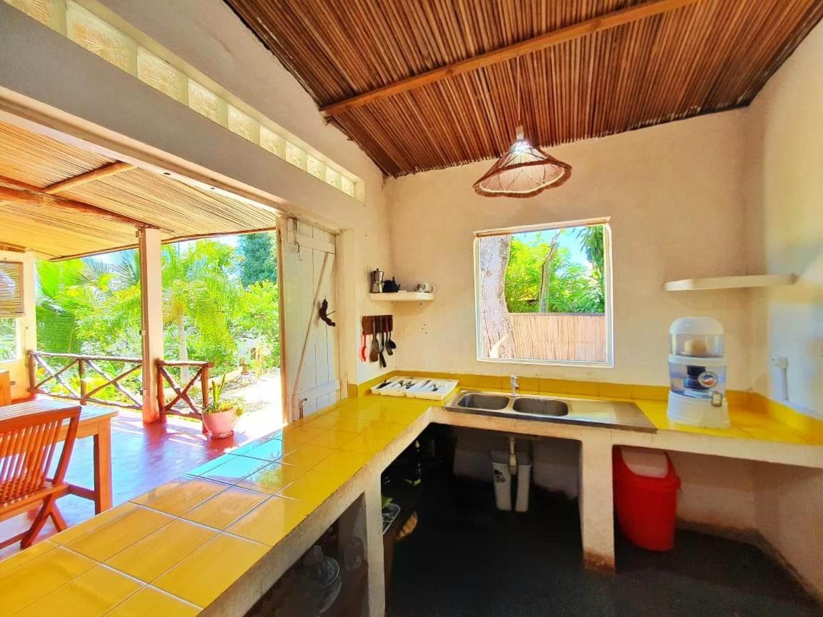 Villa Ilo Komba クンバ島 エクステリア 写真